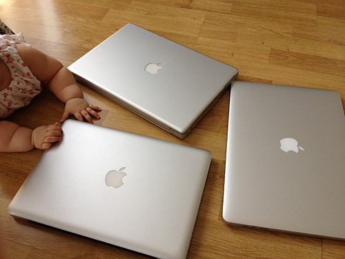 MacBook Pro+MacBook Pro Retina+PowerBook G4+ムスメ